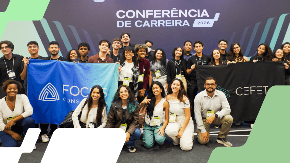 Imagem referente à notícia: Caravanas gratuitas vão levar estudantes de fora de SP para a Conferência de Carreira
